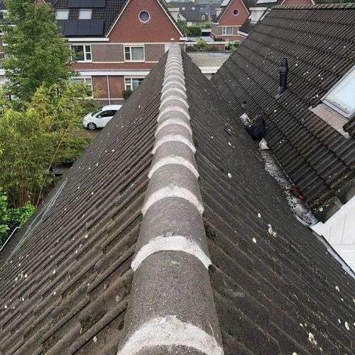Dakinspectie Hulst aan de nokvorsten Dakinspectie Hulst aan de nokvorsten